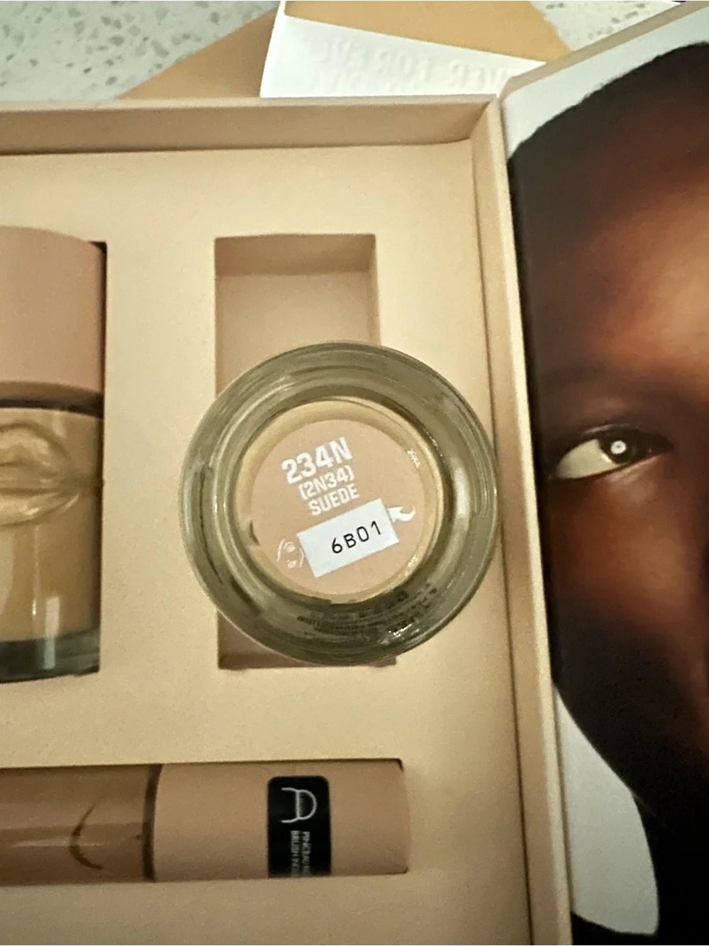 BALANCING & PERFECTING FOUNDATION Natural Finish Longwear Foundation - 234N